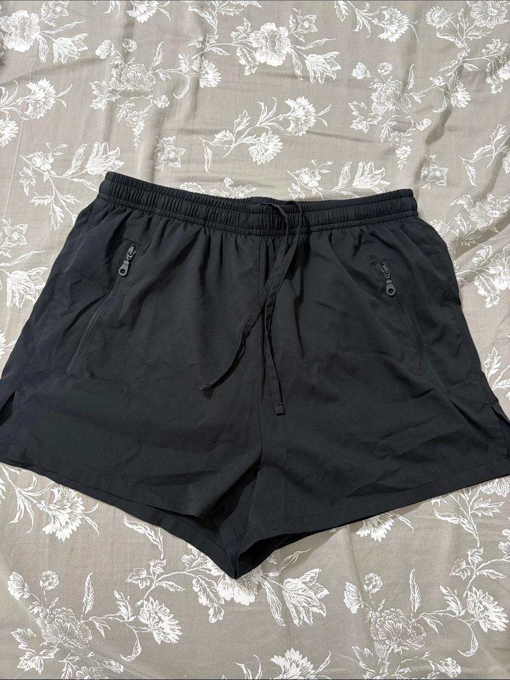 Girlfriend Collective Gazelle Short size Small Black